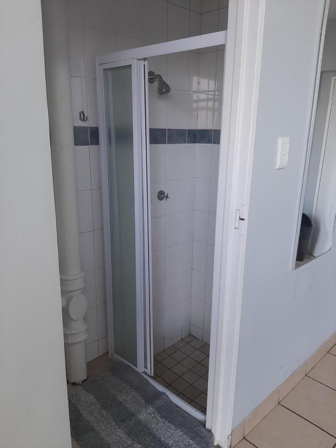 Unit 95 Oceanic - Self Catering, North Beach 다반 외부 사진